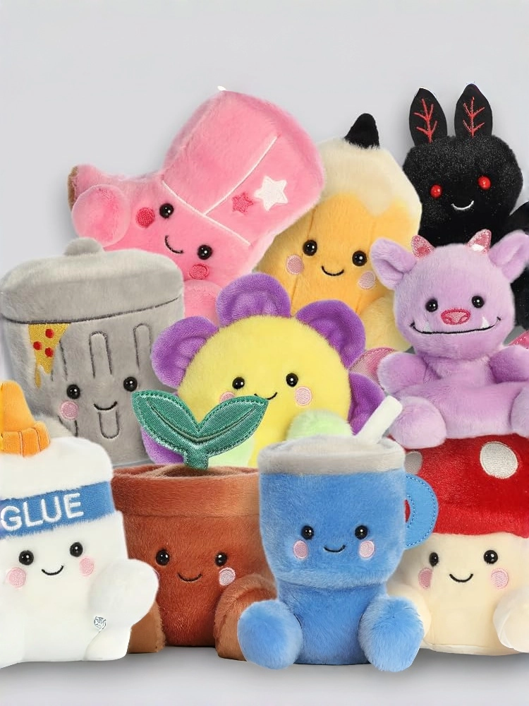 AURORA Collecting dolls and plush toys